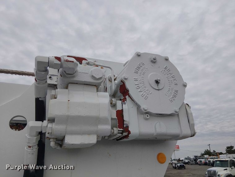 image for item EG1687 2004 Sterling Acterra bucket truck