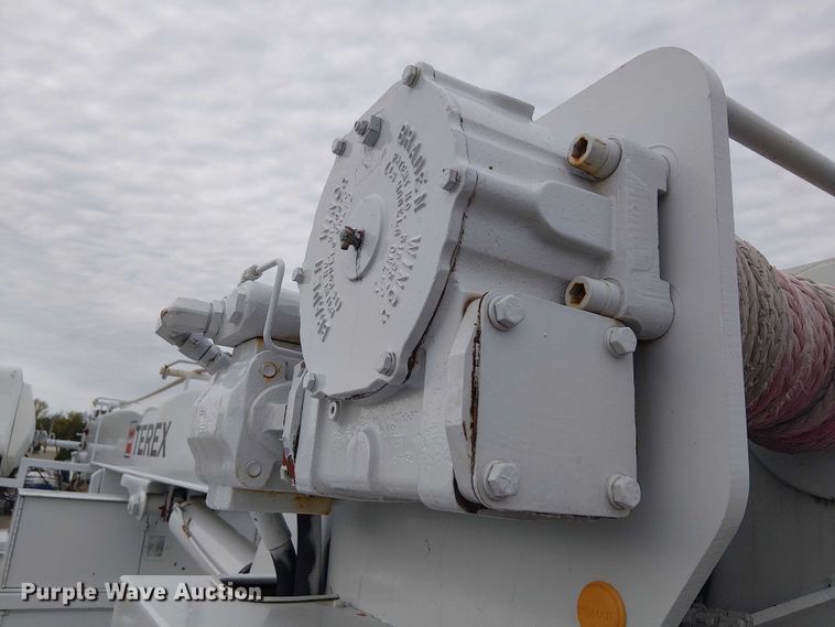 image for item EG1687 2004 Sterling Acterra bucket truck