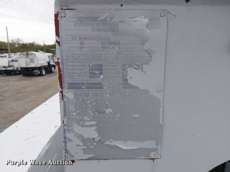 image for item EG1687 2004 Sterling Acterra bucket truck