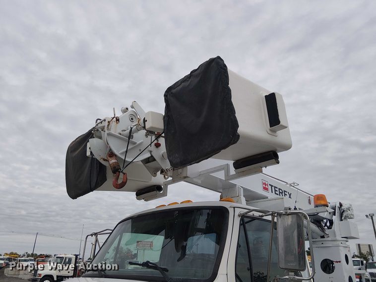 image for item EG1687 2004 Sterling Acterra bucket truck