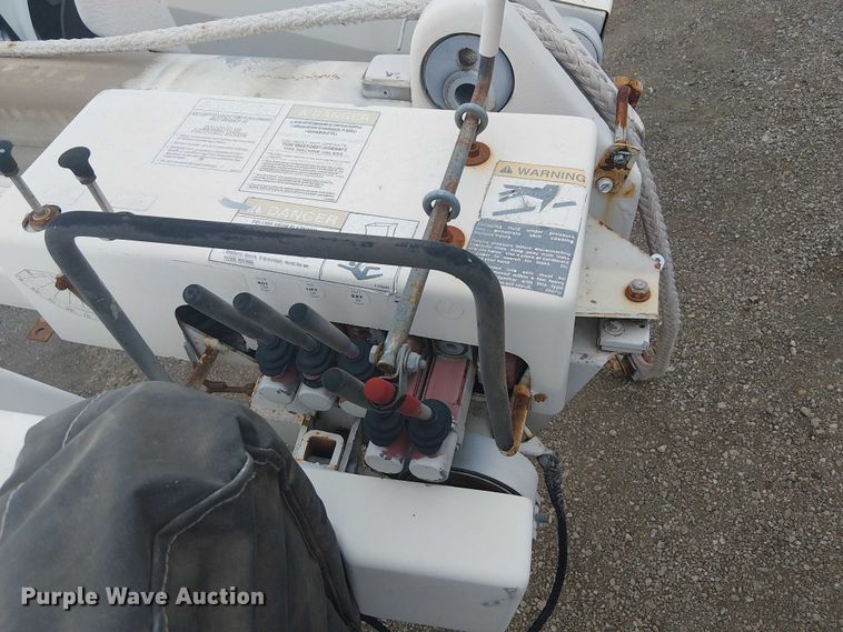 image for item EG1687 2004 Sterling Acterra bucket truck