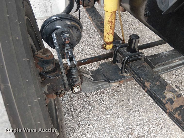 image for item EG1687 2004 Sterling Acterra bucket truck