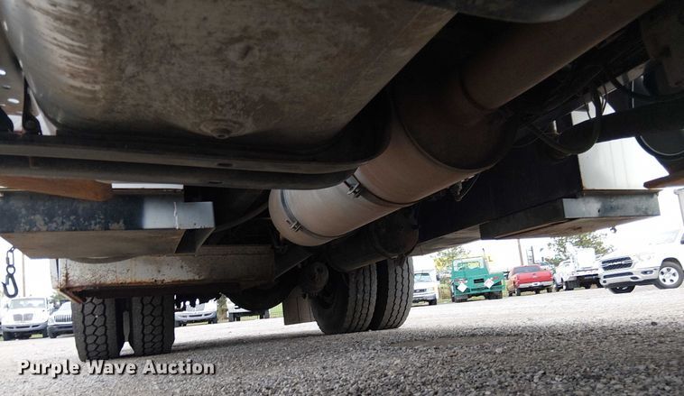 image for item EG1687 2004 Sterling Acterra bucket truck