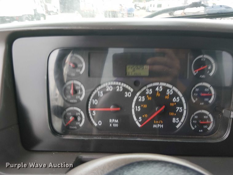 image for item EG1687 2004 Sterling Acterra bucket truck