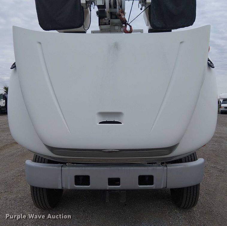 image for item EG1687 2004 Sterling Acterra bucket truck