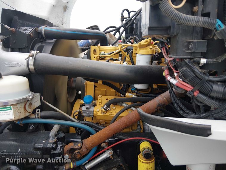 image for item EG1687 2004 Sterling Acterra bucket truck