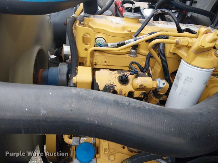 image for item EG1687 2004 Sterling Acterra bucket truck