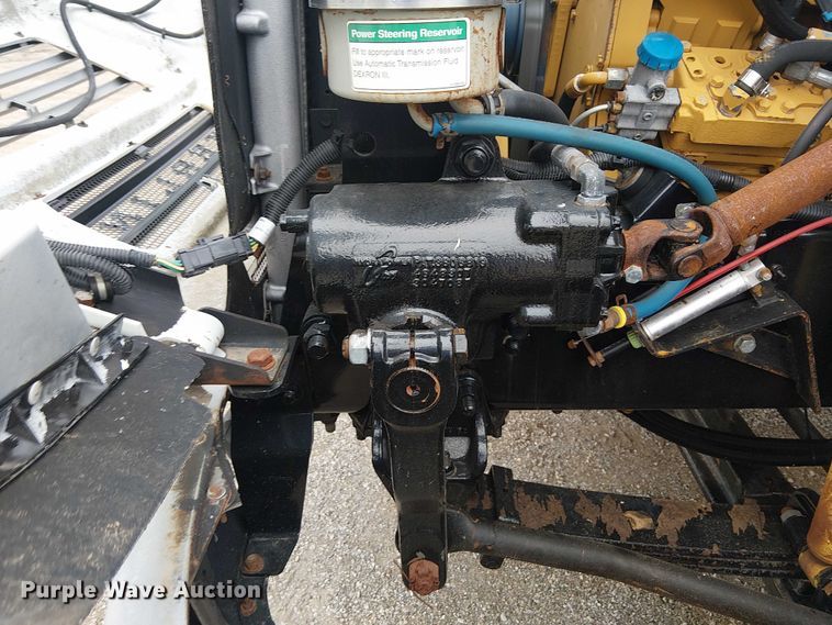 image for item EG1687 2004 Sterling Acterra bucket truck