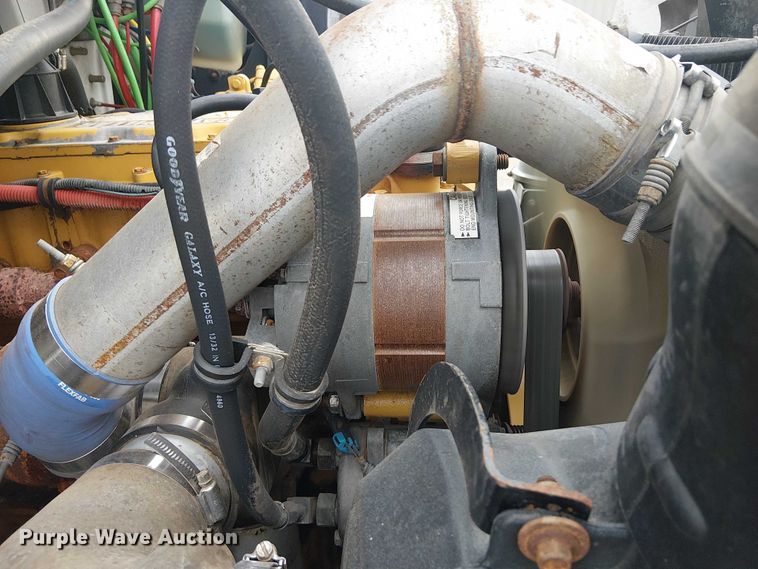 image for item EG1687 2004 Sterling Acterra bucket truck