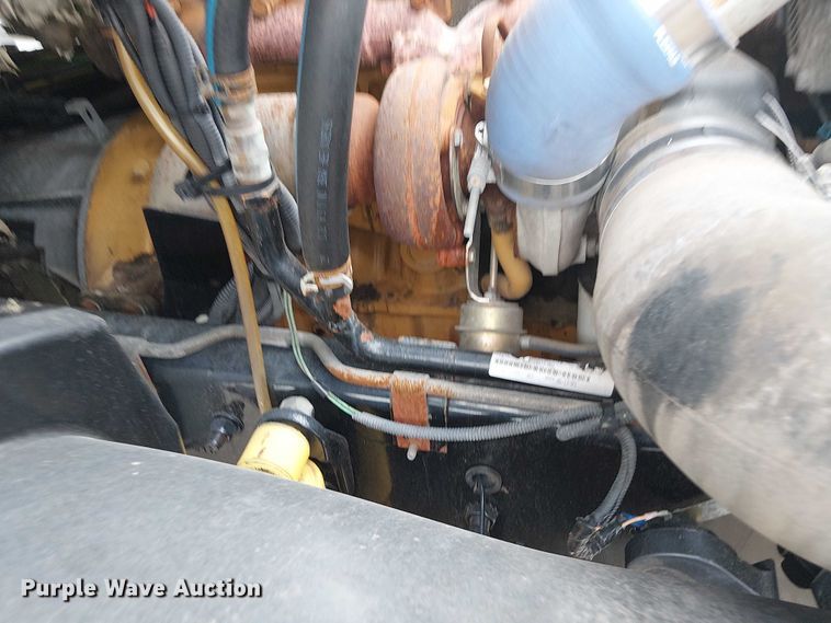 image for item EG1687 2004 Sterling Acterra bucket truck