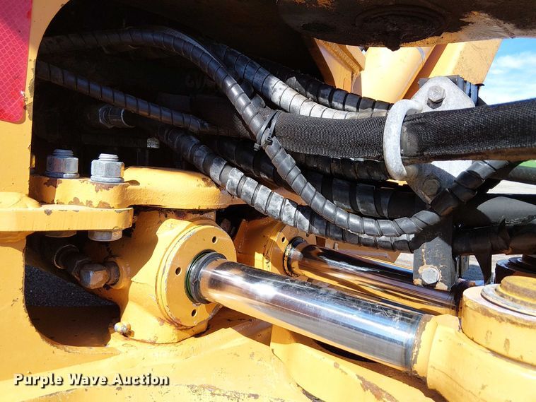 image for item EG1696 2010 Case 590 Super M backhoe