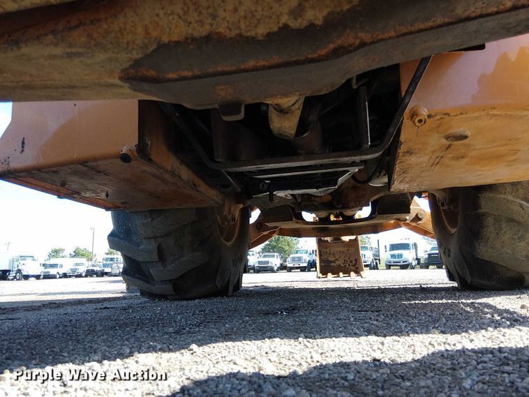 image for item EG1696 2010 Case 590 Super M backhoe