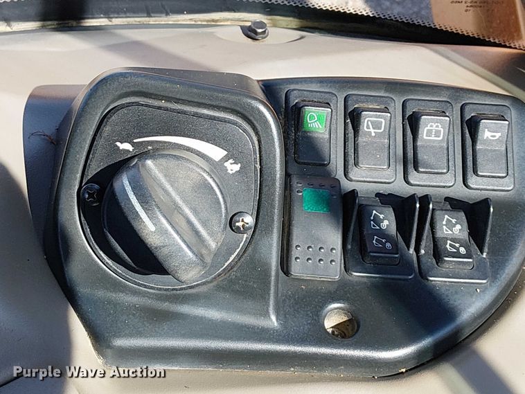 image for item EG1696 2010 Case 590 Super M backhoe