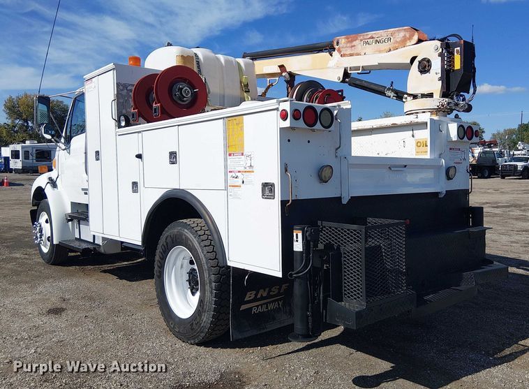 image for item EG1698 2007 Sterling  Acterra utility / service truck