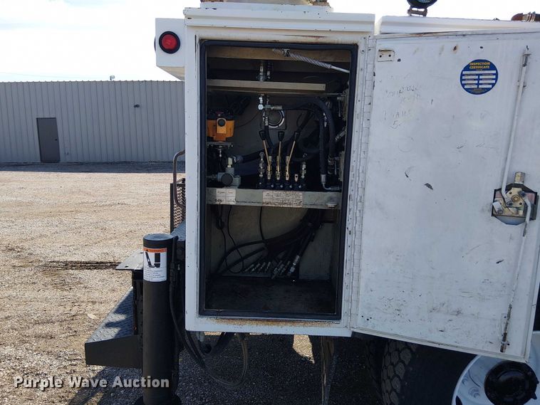 image for item EG1698 2007 Sterling  Acterra utility / service truck