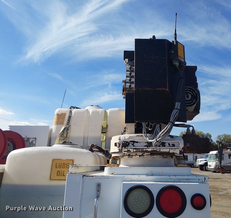 image for item EG1698 2007 Sterling  Acterra utility / service truck