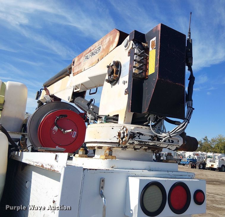 image for item EG1698 2007 Sterling  Acterra utility / service truck