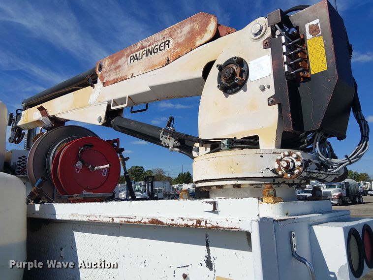 image for item EG1698 2007 Sterling  Acterra utility / service truck