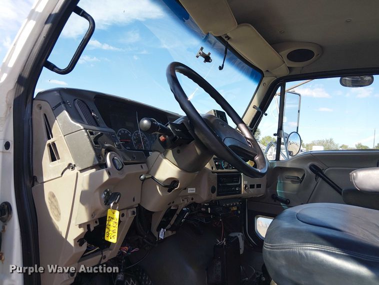 image for item EG1698 2007 Sterling  Acterra utility / service truck