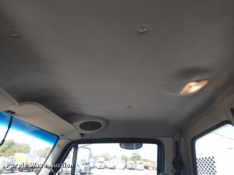 image for item EG1698 2007 Sterling  Acterra utility / service truck