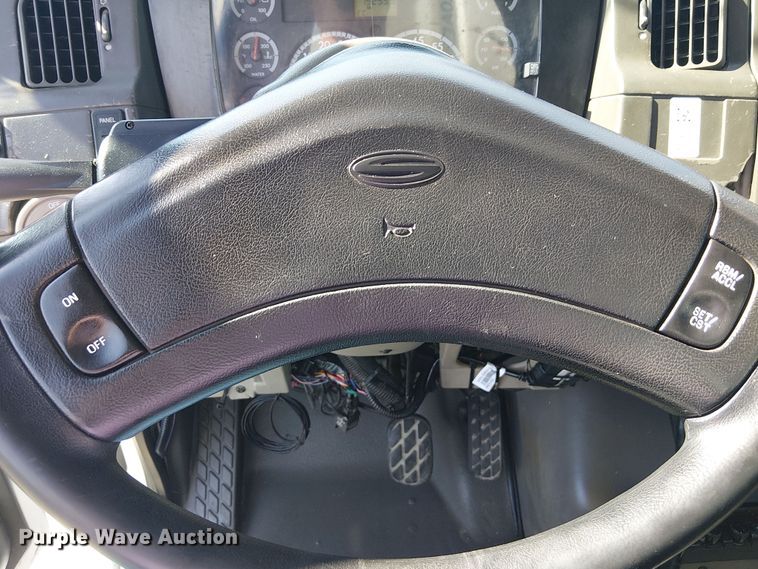 image for item EG1698 2007 Sterling  Acterra utility / service truck