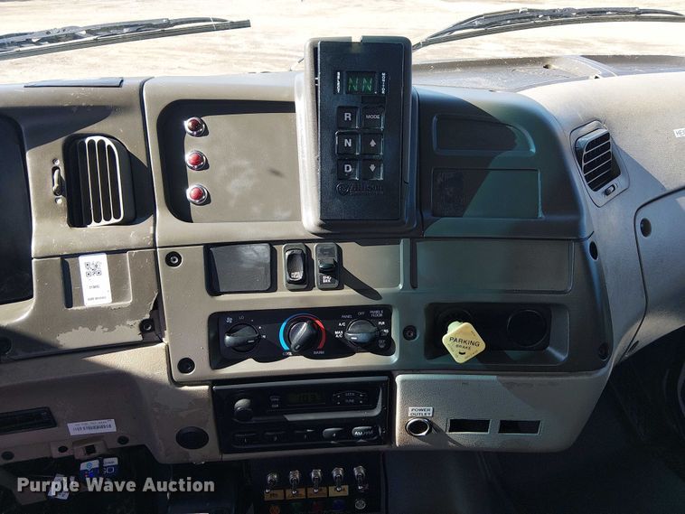 image for item EG1698 2007 Sterling  Acterra utility / service truck