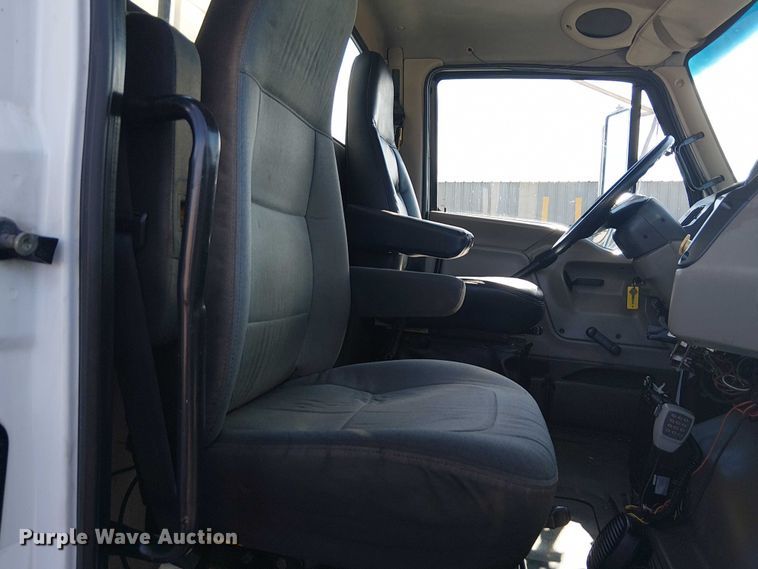 image for item EG1698 2007 Sterling  Acterra utility / service truck