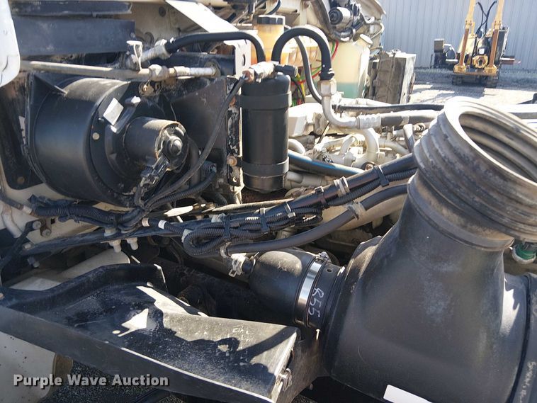 image for item EG1698 2007 Sterling  Acterra utility / service truck