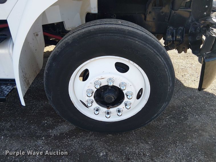 image for item EG1698 2007 Sterling  Acterra utility / service truck