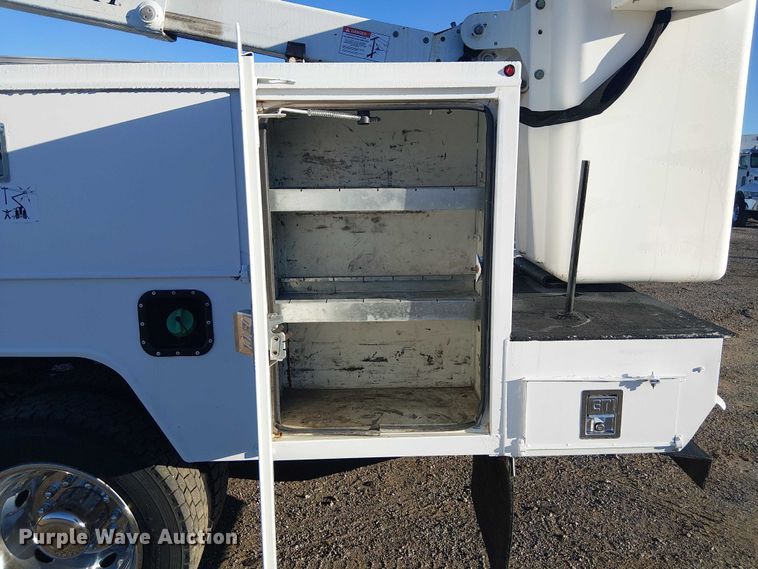 image for item EG1704 2012 Dodge Ram 4500HD bucket truck