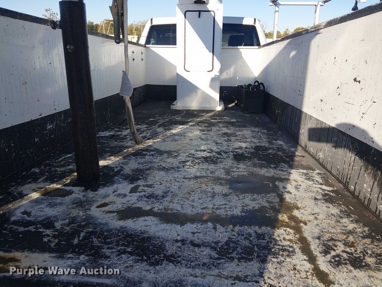 image for item EG1704 2012 Dodge Ram 4500HD bucket truck