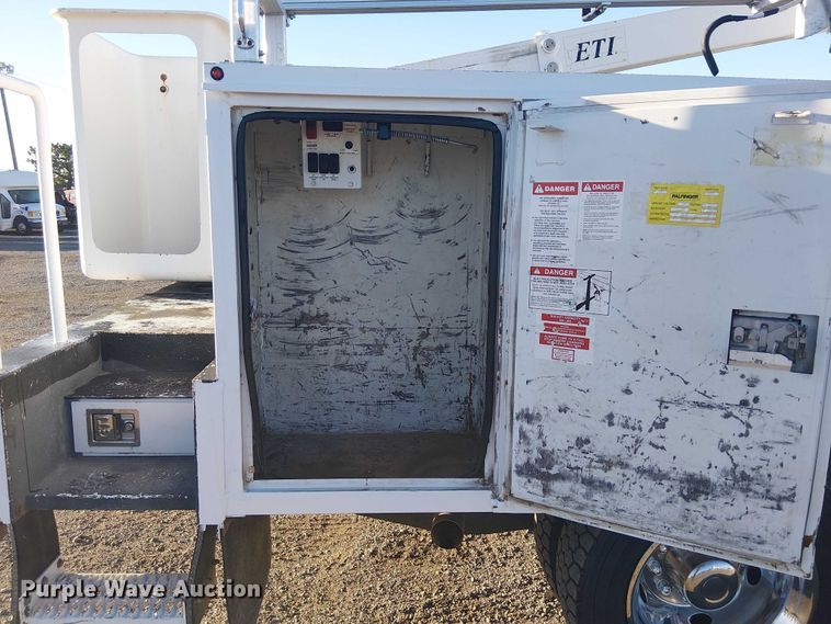 image for item EG1704 2012 Dodge Ram 4500HD bucket truck