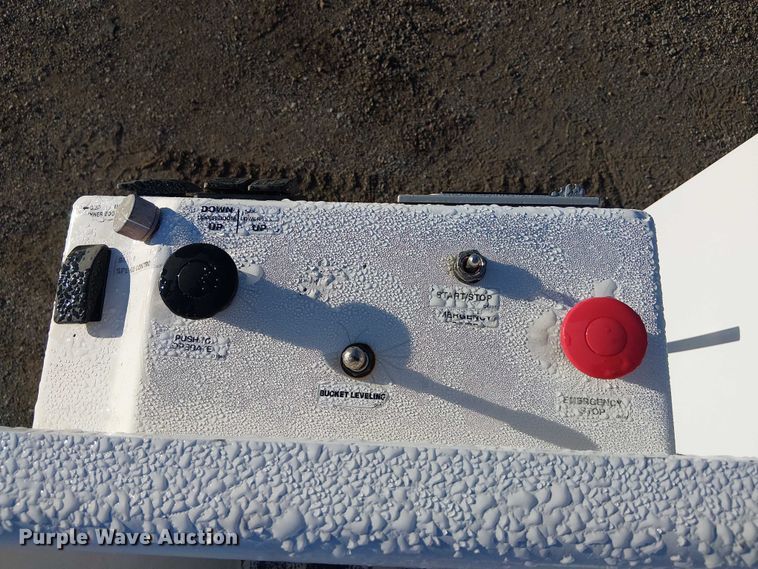 image for item EG1704 2012 Dodge Ram 4500HD bucket truck