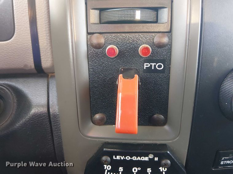 image for item EG1704 2012 Dodge Ram 4500HD bucket truck