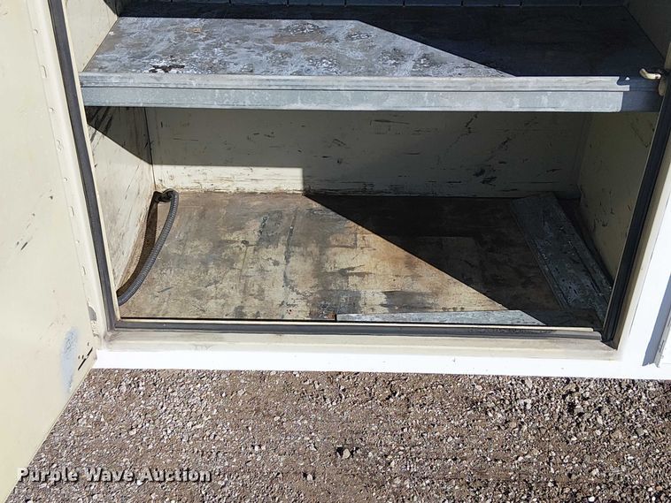 image for item EG1707 2007 Ford Low Cab Forward utility / service truck