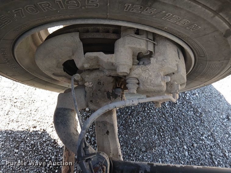 image for item EG1707 2007 Ford Low Cab Forward utility / service truck