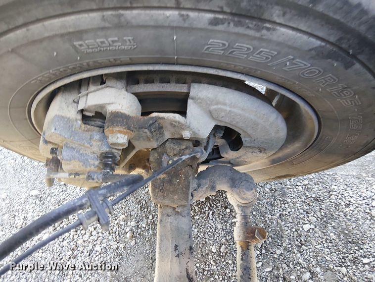 image for item EG1707 2007 Ford Low Cab Forward utility / service truck