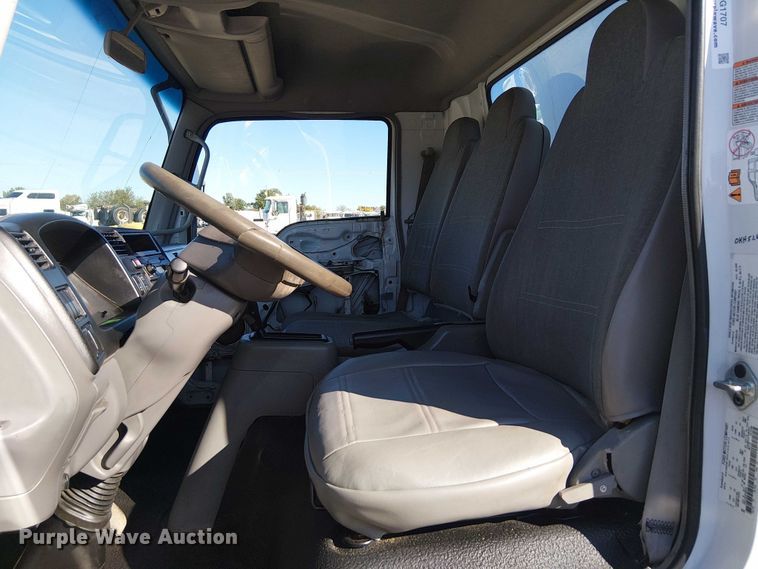 image for item EG1707 2007 Ford Low Cab Forward utility / service truck