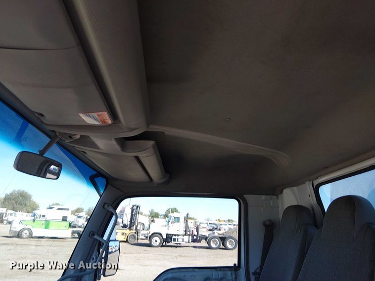 image for item EG1707 2007 Ford Low Cab Forward utility / service truck