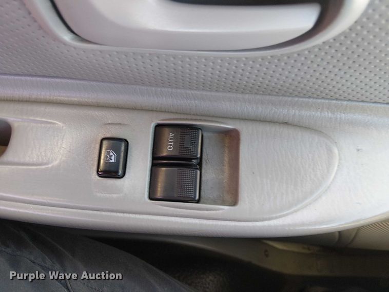 image for item EG1707 2007 Ford Low Cab Forward utility / service truck