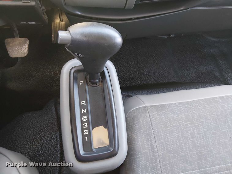 image for item EG1707 2007 Ford Low Cab Forward utility / service truck