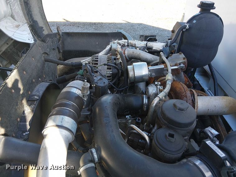 image for item EG1707 2007 Ford Low Cab Forward utility / service truck