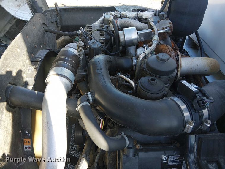 image for item EG1707 2007 Ford Low Cab Forward utility / service truck