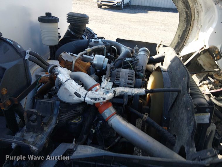 image for item EG1707 2007 Ford Low Cab Forward utility / service truck