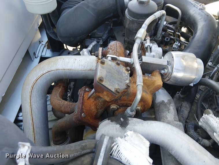 image for item EG1707 2007 Ford Low Cab Forward utility / service truck