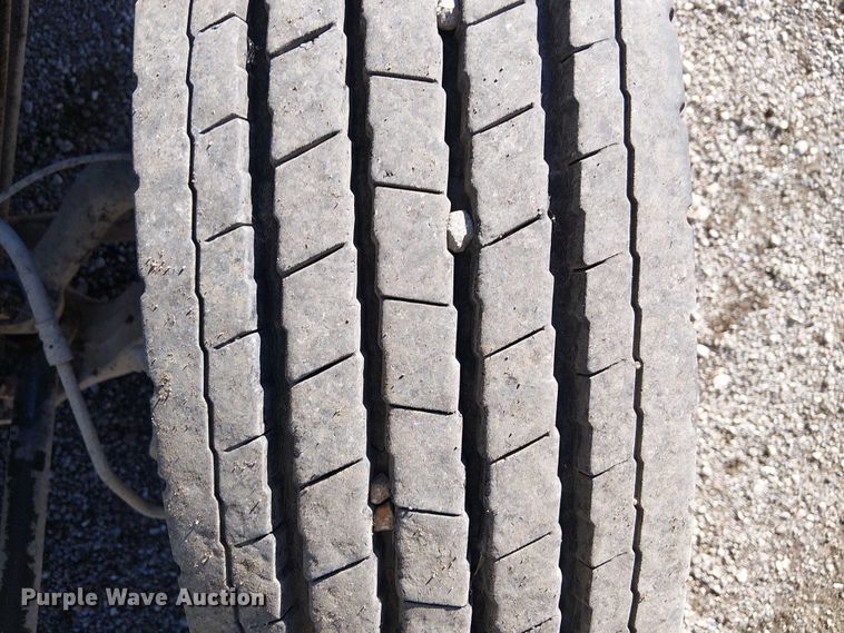 image for item EG1707 2007 Ford Low Cab Forward utility / service truck