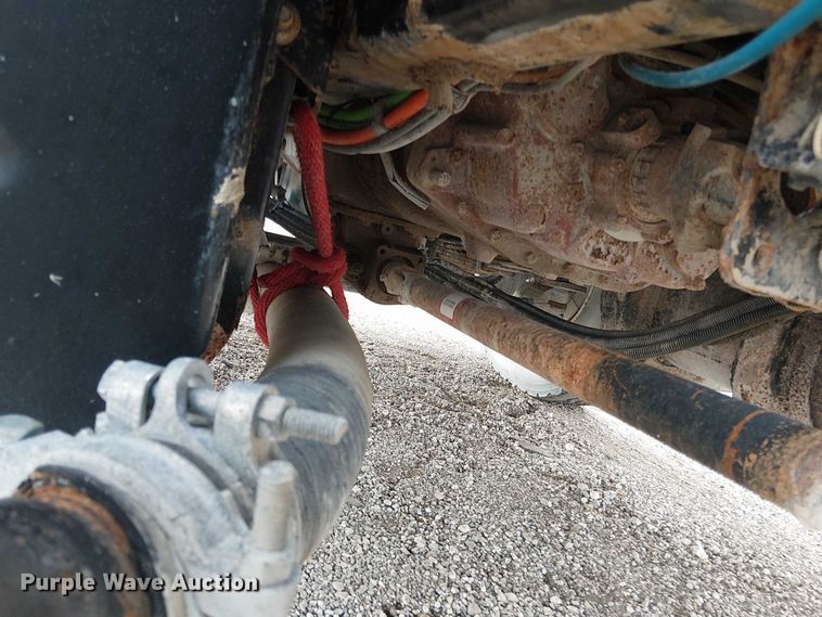 image for item EG1714 2007 International 7400 water truck