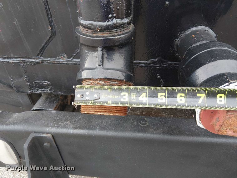 image for item EG1714 2007 International 7400 water truck