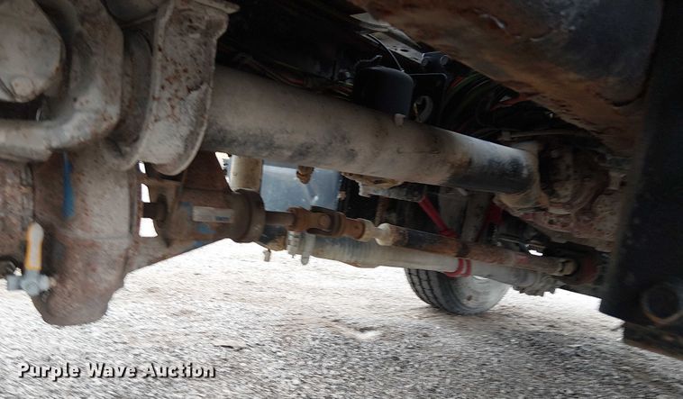 image for item EG1714 2007 International 7400 water truck