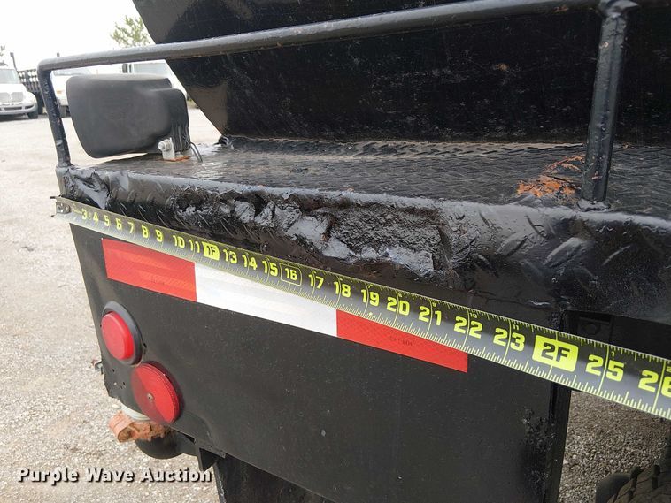 image for item EG1714 2007 International 7400 water truck